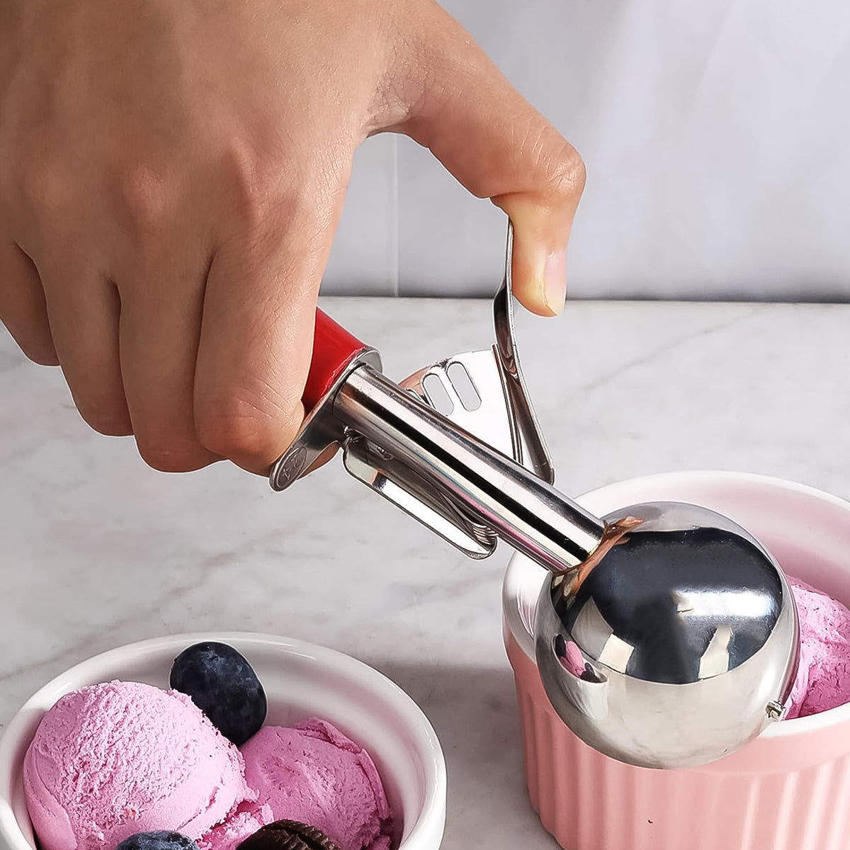 Apex Ice Cream Scoop 70 Ml Stainless Steel Head With Ergonomic Handle (1 Pc)