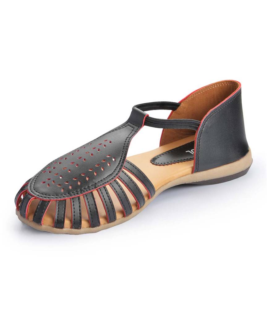 Black Solid Synthetic Leather Sandals