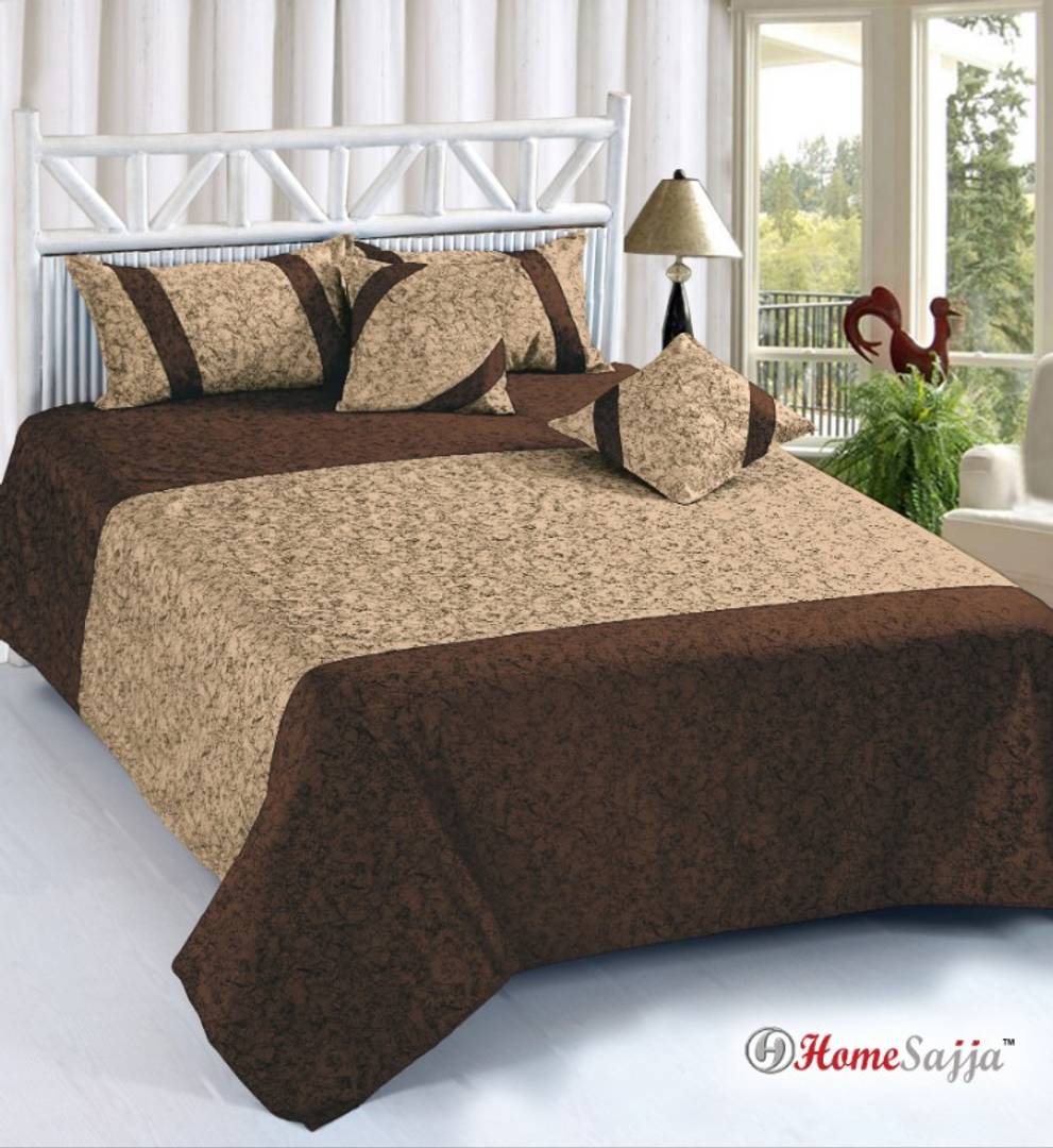 Dainty Velvet Double Bedsheet with Pillow And Cushion Covers(5 Pieces)