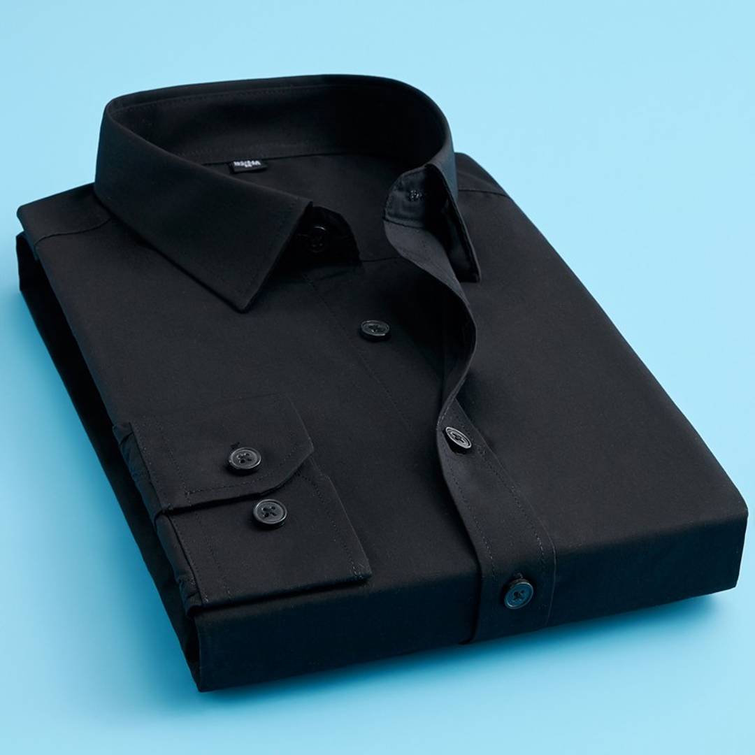 Men's Black Cotton Blend Solid Long Sleeves Regular Fit Formal Shirt