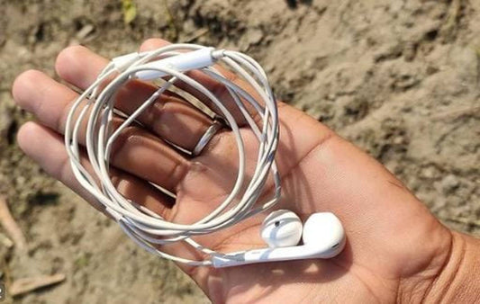 Xclusive Plus Wired Earphone for all Smartphones- White Color