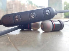 Load image into Gallery viewer, Magnetic Bluetooth Wireless Earphone