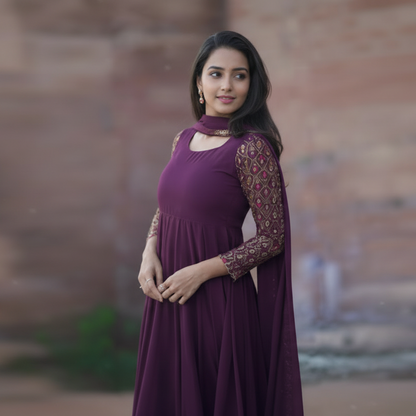 Women's Georgette Embroidery 3-4th Sleeve Round Neck Kurti with Dupatta Set (Wine)