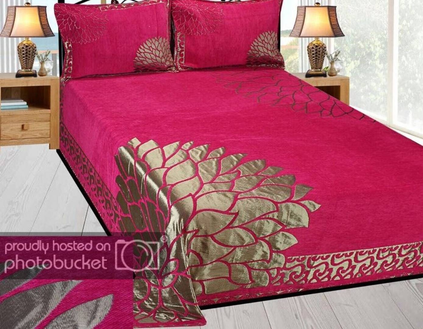 Chenille Queen Size Bedsheet With 2 Pillowcovers