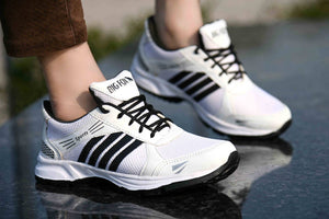 Elegant & Stylish White Mesh Sports Shoes For Men