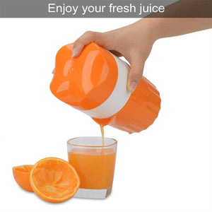 COLLISION Manual & Citrus Plastic Orange Juicer Manual Hand Juicer with Strainer and Container