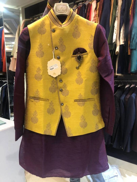 Kurta Payjama And Jacket Set For Men's