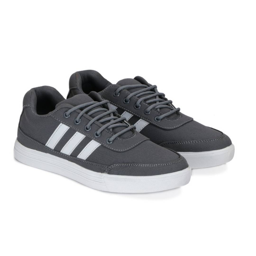 Trendy sport shoes for men