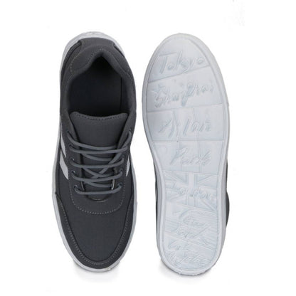Trendy sport shoes for men